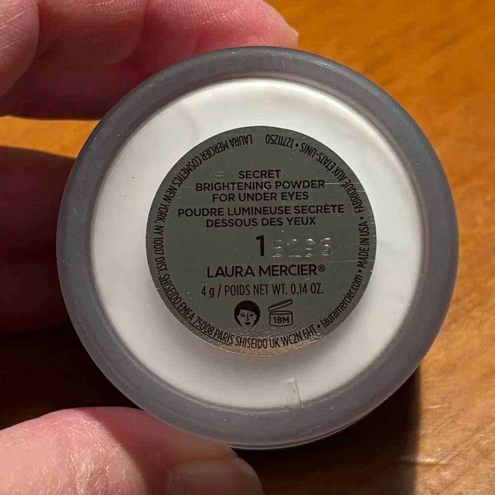 Laura Mercier Secret Brightening Powder